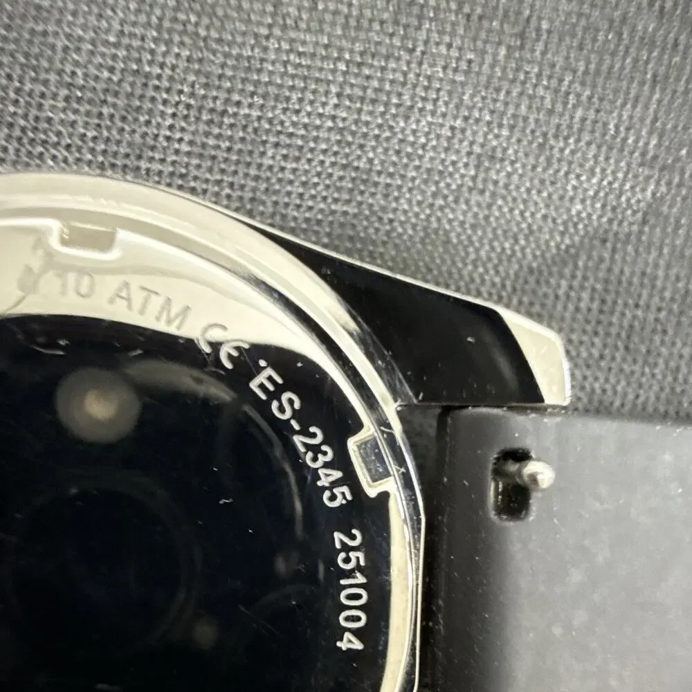 Fossil up auction
